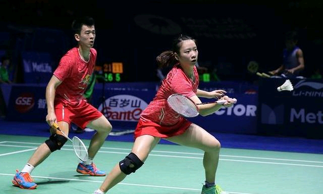 乐部与全球 乐部与全球